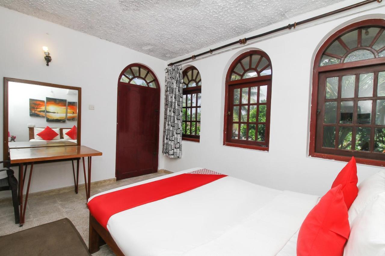 Oyo 459 Barasti Beach Resort Kalutara Exteriör bild